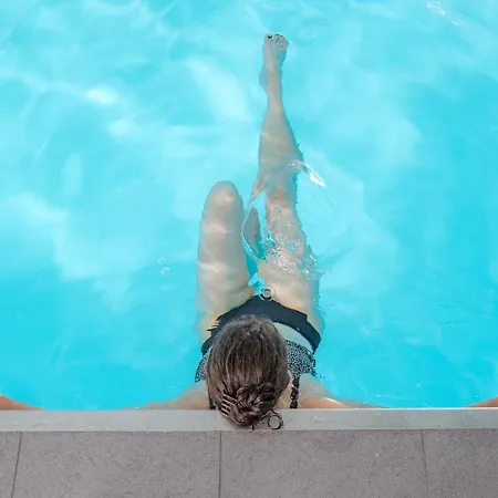 Nicey - Spa, Lounge, Coworking ホテル