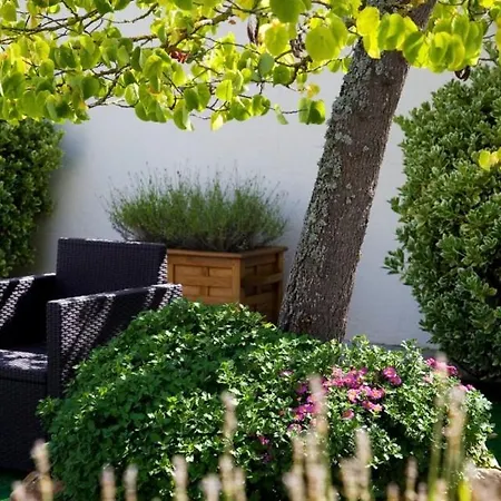 Nicey - Spa, Lounge, Coworking ホテル ロミイ・シュル・セーヌ